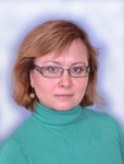 Выпускница школы, работает в школе с 2003 года,
 учитель русского языка и литературы ПЕРВОЙ категории